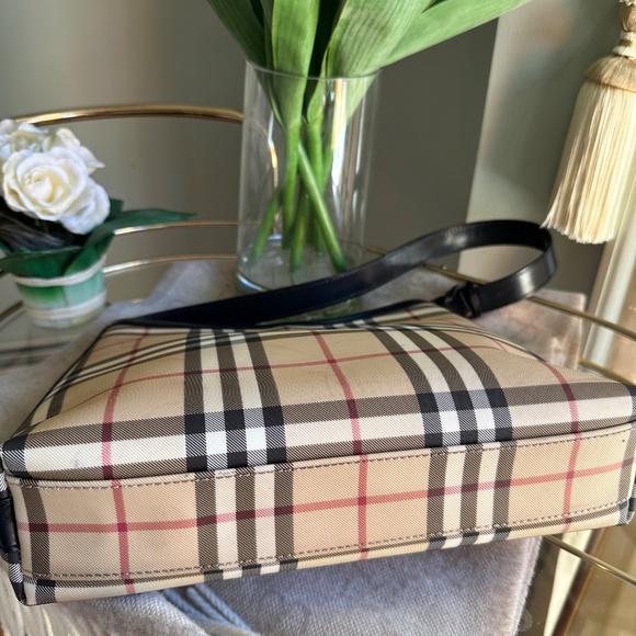 Burberry Nova Check Shoulder Bag (Authentic & Pre-Owned) - Picture 7 of 11